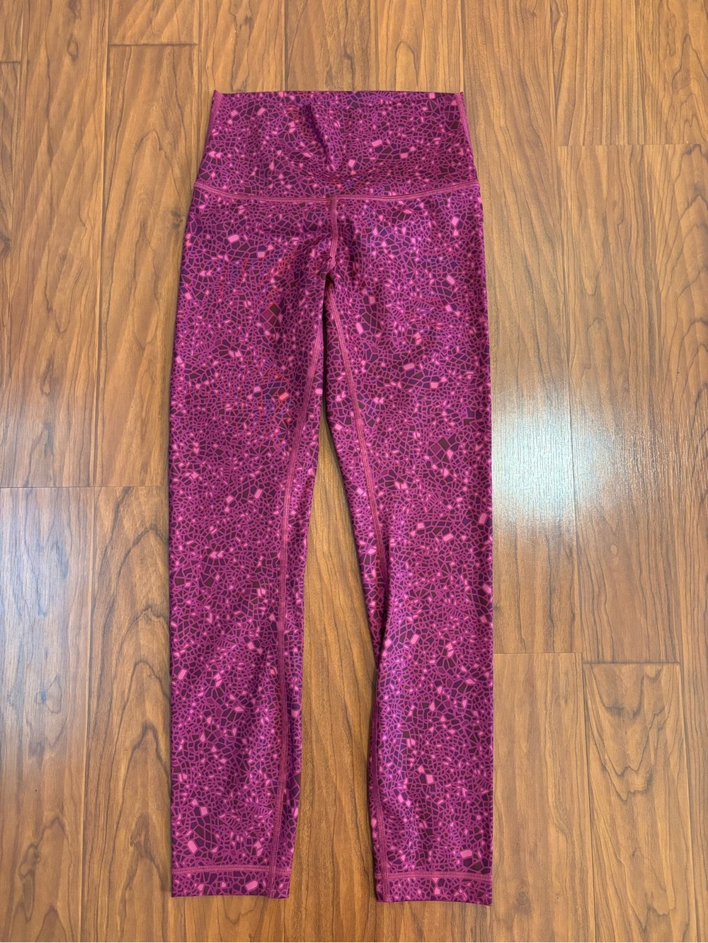 Lululemon Paradise Geo Regal Plum Patterned Leggings Womens Size 4